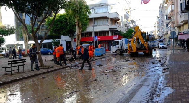 Büyükşehir Kumlucada seferberlik başlattı