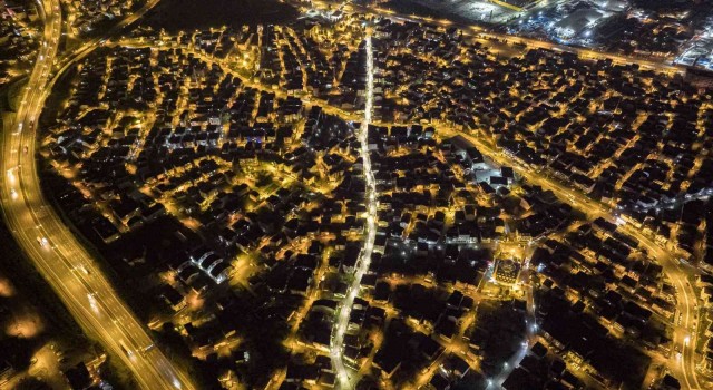 Çenesuyu Caddesi ışıl ışıl oldu