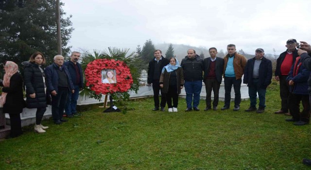 Ceren Özdemir mezarı başında anıldı