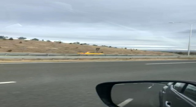 Çevre yolunda ters istikamette seyreden taksi şoförü felakete davetiye çıkardı