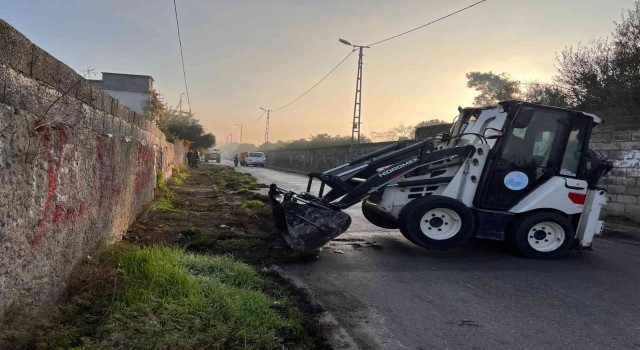 Ceyhanda 560 adet yeni çöp konteyneri hizmete sunuldu
