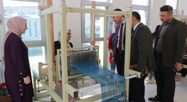 Cizre halk eğitim merkezlerinde hem üretim hem de istihdam sağlanıyor