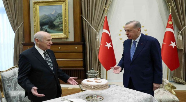 Cumhurbaşkanı Recep Tayyip Erdoğan, MHP Genel Başkanı Devlet Bahçeliyi Kabul etti.