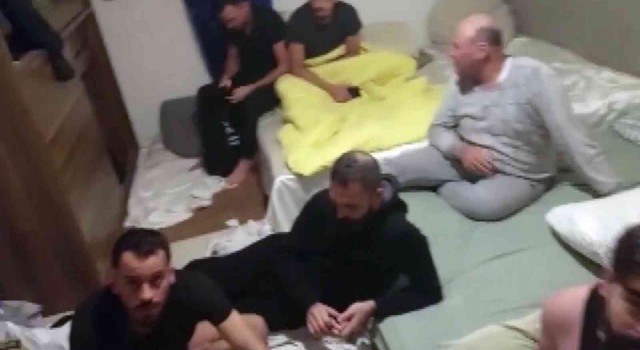 Datçada evlere düzensiz göçmen operasyonu