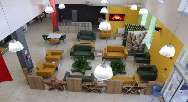 Denizlide gençlerin buluşma noktası Çivril oldu