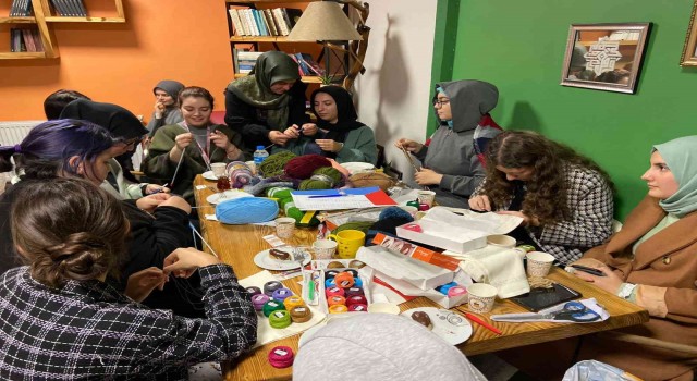 Ders arası örgü molası