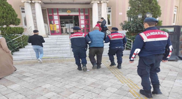 Didimde göçmen kaçakçıları yakalandı