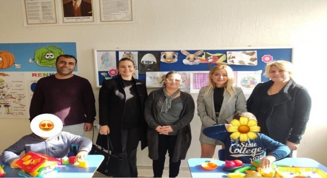 Didimde Otizm Derneğinden özel çocuklara materyal desteği