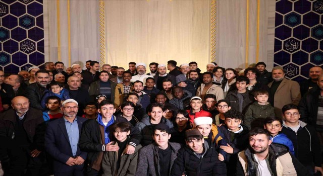 Diyanet İşleri Başkanı Erbaş: Her Müslüman gencin önderi Allah Resulü Peygamber Efendimizdir