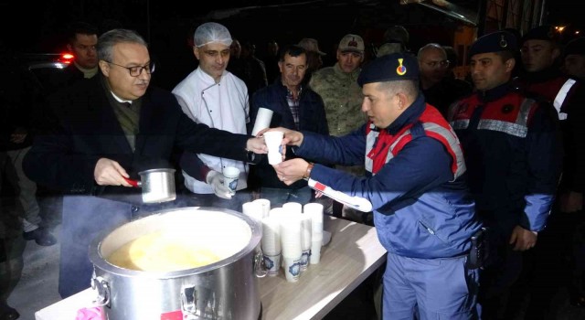 Diyarbakırda yeni yıla saatler kala huzur ve güven ortamı için görev başındalar