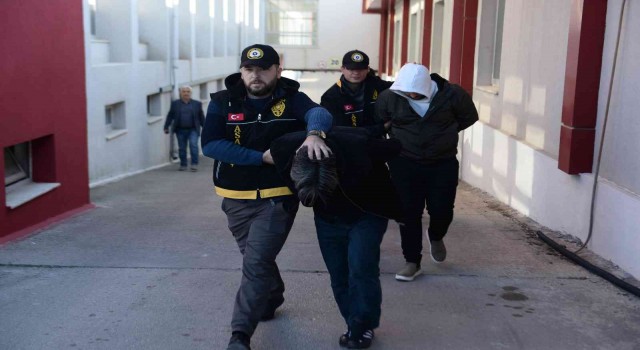 “Dolandırılmayın” diye demeç verdi, dolandırıcılıktan tutuklandı