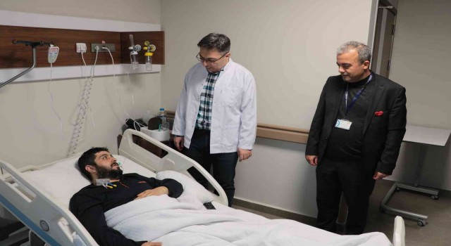 Dördüncü kez kalp krizi geçirdi, halk otobüsüyle hastaneye yetiştirildi, ilk sözü Yine mi ölmedim oldu