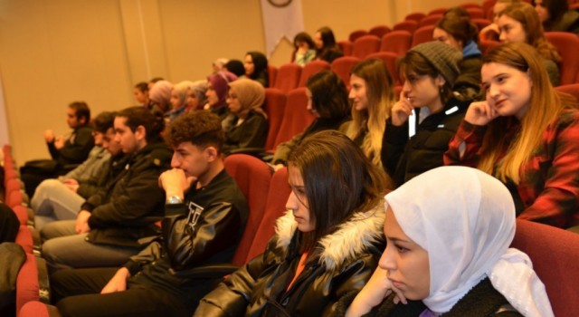 DPÜde “Teori ve Pratiğin Çelişkisinde İnsan Haklarının İmkanı” etkinliği