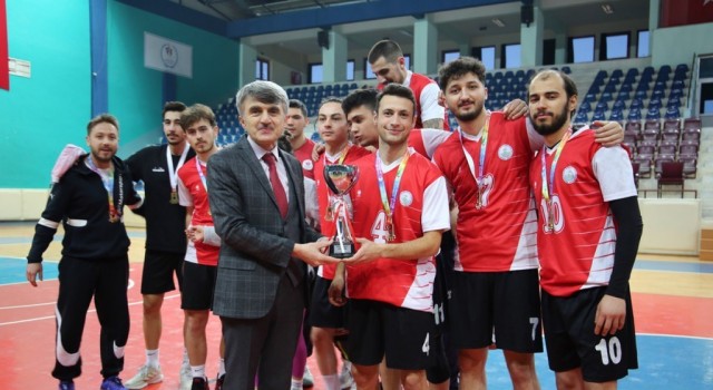 DPÜde ÜniLig hentbol bölgesel lig heyecanı
