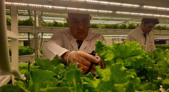 Dünyanın 2nci dikey tarım merkezi, Tarım ve Orman Bakanı Vahit Kirişci tarafından İstanbulda açıldı
