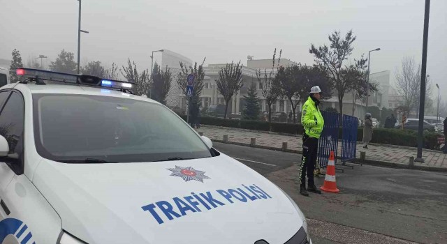 Düzcede sis etkili oluyor