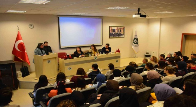 Eğitim Fakültesi öğrencilerine farkındalık eğitimi