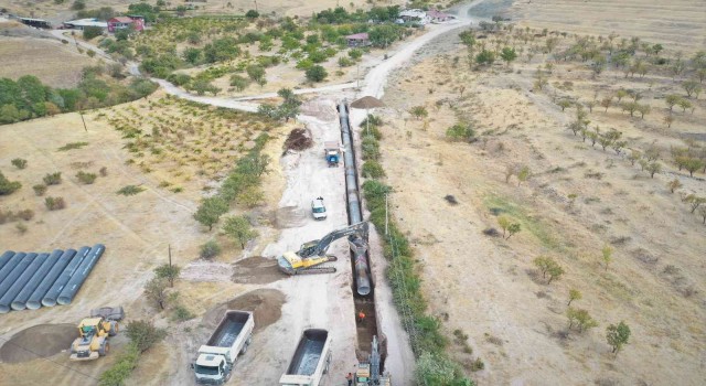 Elazığ içme suyu isale hattı 2. kısım işinde çalışmalar sürüyor