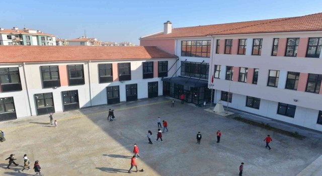 Elazığda TOKİ Yemişlik İlk ve Ortaokulu hizmete girdi