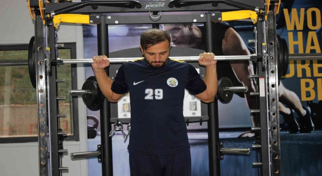 Emre Özden ilk golünü attı