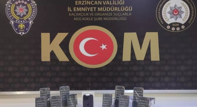 Erzincanda 11 adet kaçak cep telefonu ele geçirildi