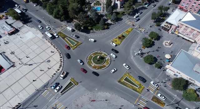 Erzincanda trafiğe kayıtlı araç sayısı kasım ayı sonu itibarıyla 64 bin 865 oldu