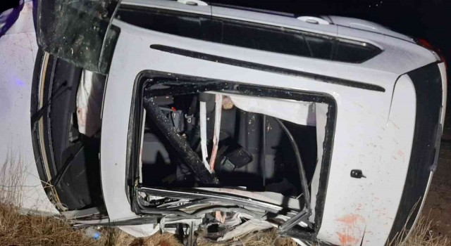 Erzincanda trafik kazası: 3 ölü, 2 yaralı