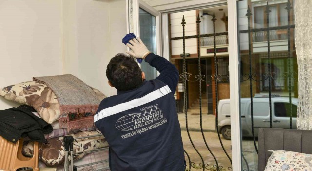 Esenyurtta engelli ve 65 yaş üzeri vatandaşlar “Evde Temizlik” hizmetinden memnun