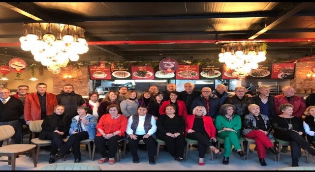 Eskişehir 19 Mayıs Ortaokulu mezunları 50 yıl sonra buluştu