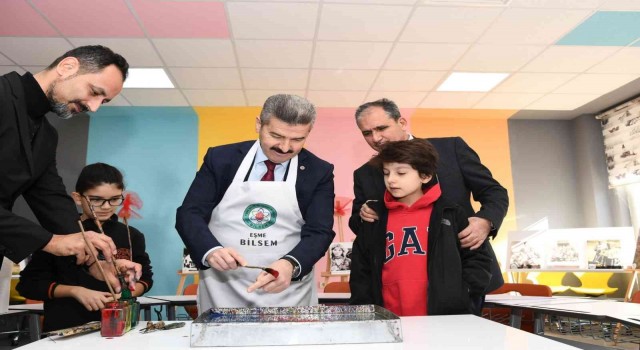 Eşmede Bilim ve Sanat Merkezi açıldı