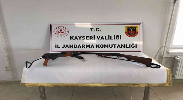 Evde Kaleşnikof Bulundu