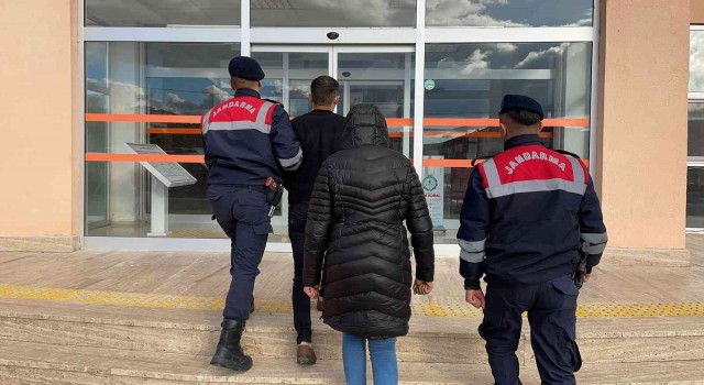 Evlilik vaadiyle dolandırıcılık yapan 1i kadın 2 kişi tutuklandı