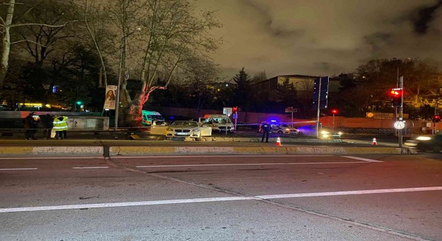Eyüpsultanda otomobillerden kurşun yağmuru: 1 ölü