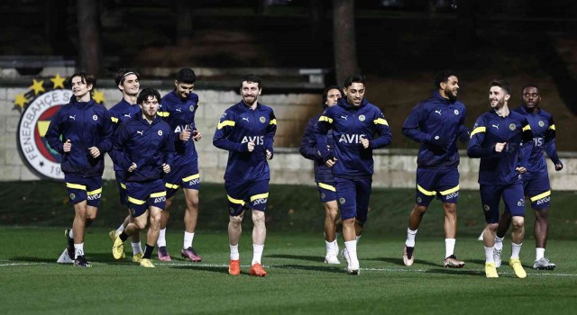 Fenerbahçe, İstanbuldaki hazırlıklarına başladı