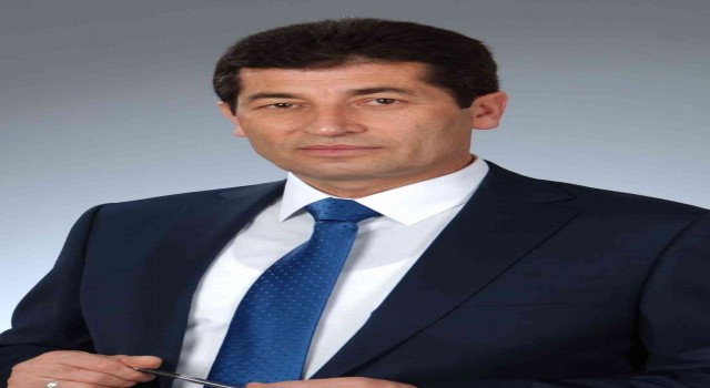 Fırat: “Hükümet özgür sendikacılğın ipini çekiyor, muhalefet alkışlıyor”