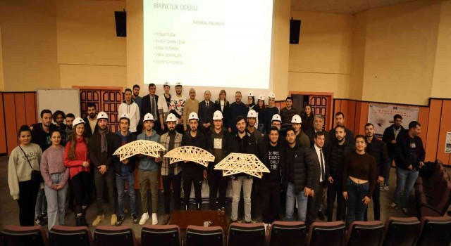 GAÜNde ahşap köprü yarışması