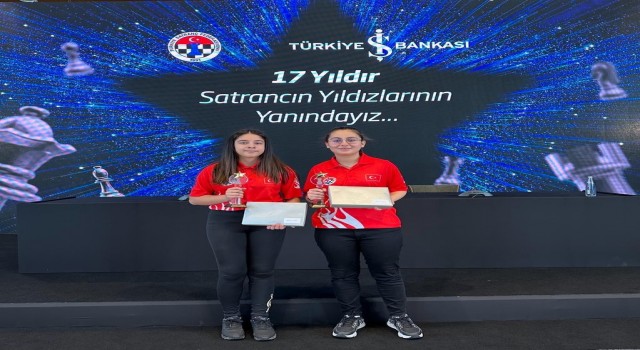 Gaziantep Kolej Vakfının satrançtaki yıldızları ödüllendirildi