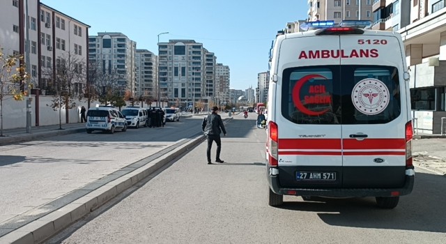 Gaziantepte bıçaklı sopalı kavga: 4 yaralı