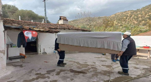 Germencik Belediyesi, ihtiyaç sahiplerinin yanında oluyor