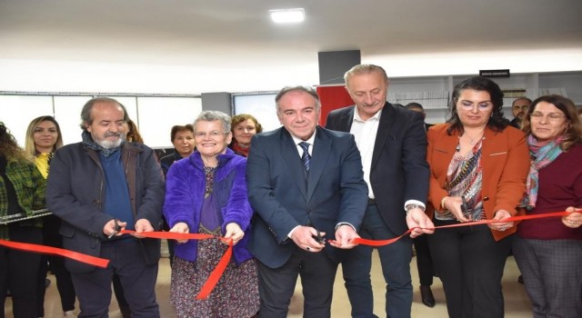 Germencikte kütüphane açılışına yoğun ilgi