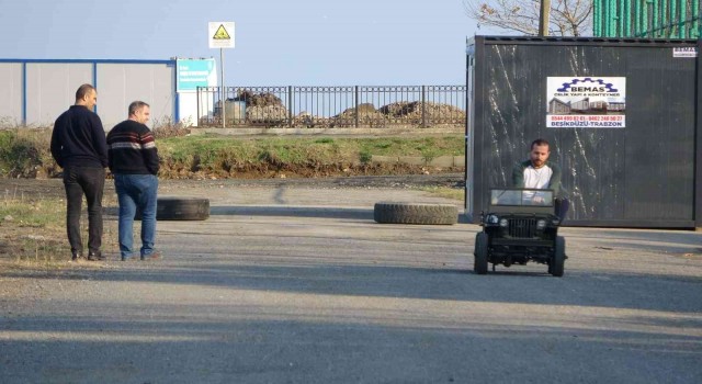 Gören bir daha dönüp bakıyor