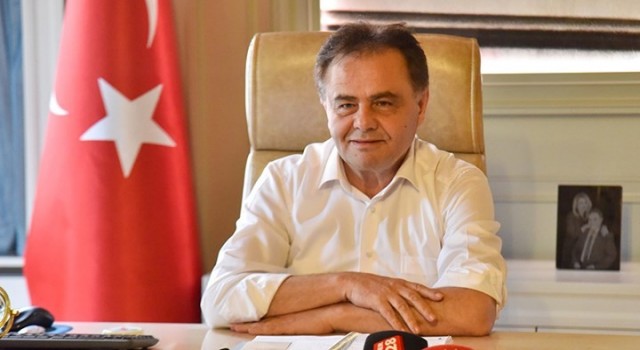 Görevden alınan Bilecik Belediye Başkanı Semih Şahine 2 ay daha uzaklaştırma