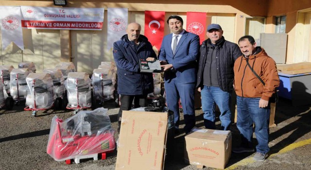 Gümüşhanede üreticilere makine ve teçhizat desteği