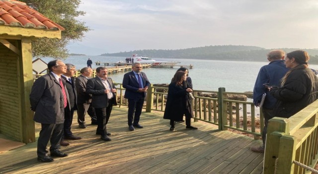 Güney Kore Büyükelçisi Lee, dünyaca ünlü Sedir Adasını gezdi
