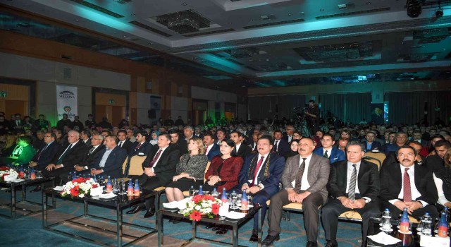 Gürkan: Malatyayı dünya şehri yapmak için bu gayret ve çabayı gösteriyoruz