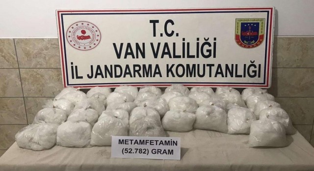 Gürpınarda 52 kilo 782 gram metamfetamin ele geçirildi