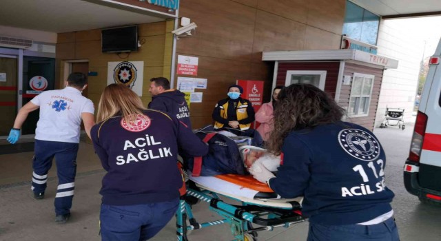 Halk otobüsüyle kafa kafaya çarpışan motosikletin sürücüsü ağır yaralandı