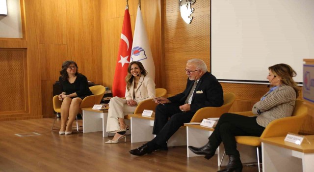 Havacılığın önde gelen isimleri Atılım Üniversitesinde bir araya geldi