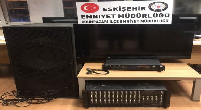 Hırsızlık şüphelisi 2 kişi tutuklandı, çalıntı eşyalar ele geçirildi