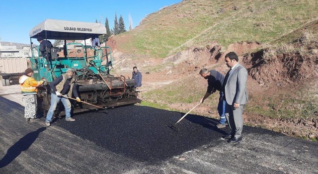 Hürriyet Mahallesinde asfalt çalışmaları devam ediyor